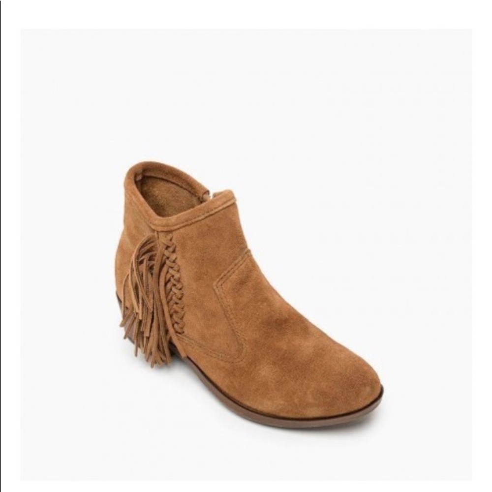 New (NWT) Minne Tonka Blake Boot